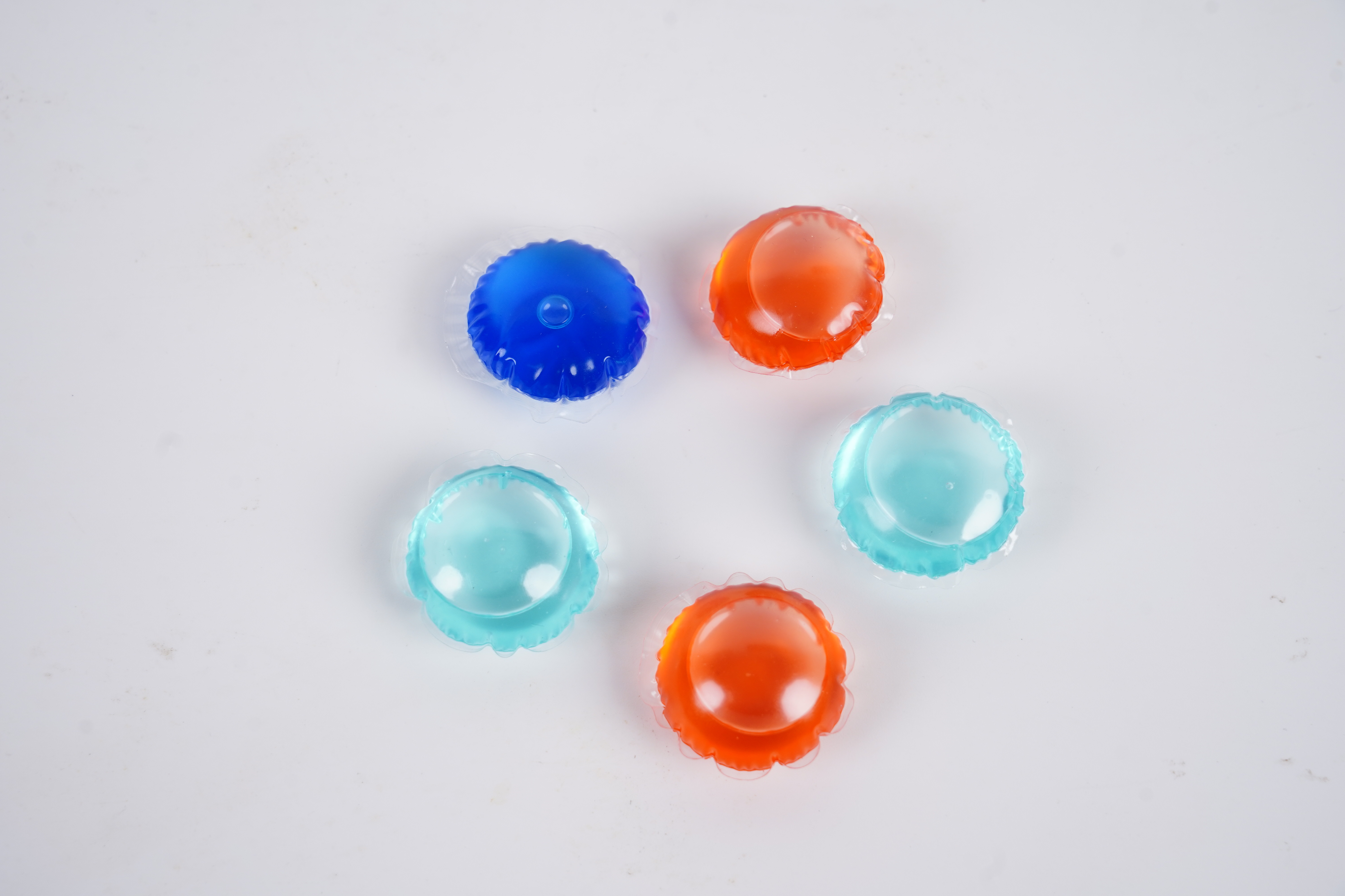 Eco Friendly Liquid Laundry Detergent 10g Washing Capsules Factory Price Super Concentrated Laundry Pod