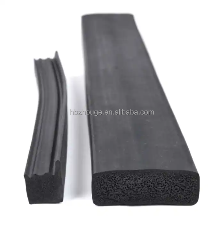Customized Dense/Foam Rubber Sealing Strip in Yellow Silicone/EPDM for Moulding Service