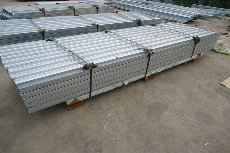 Easy Assembly / Eco Friendly Steel Palisade Fencing Hot Dipped Galvanized Powder Painted Powder Coated