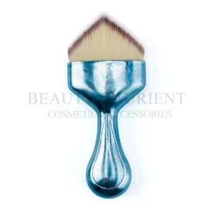 China PBT  Hair Triangle Foundation Brush Flawless Pointed Foundation Brush SA8000 Certified on sale