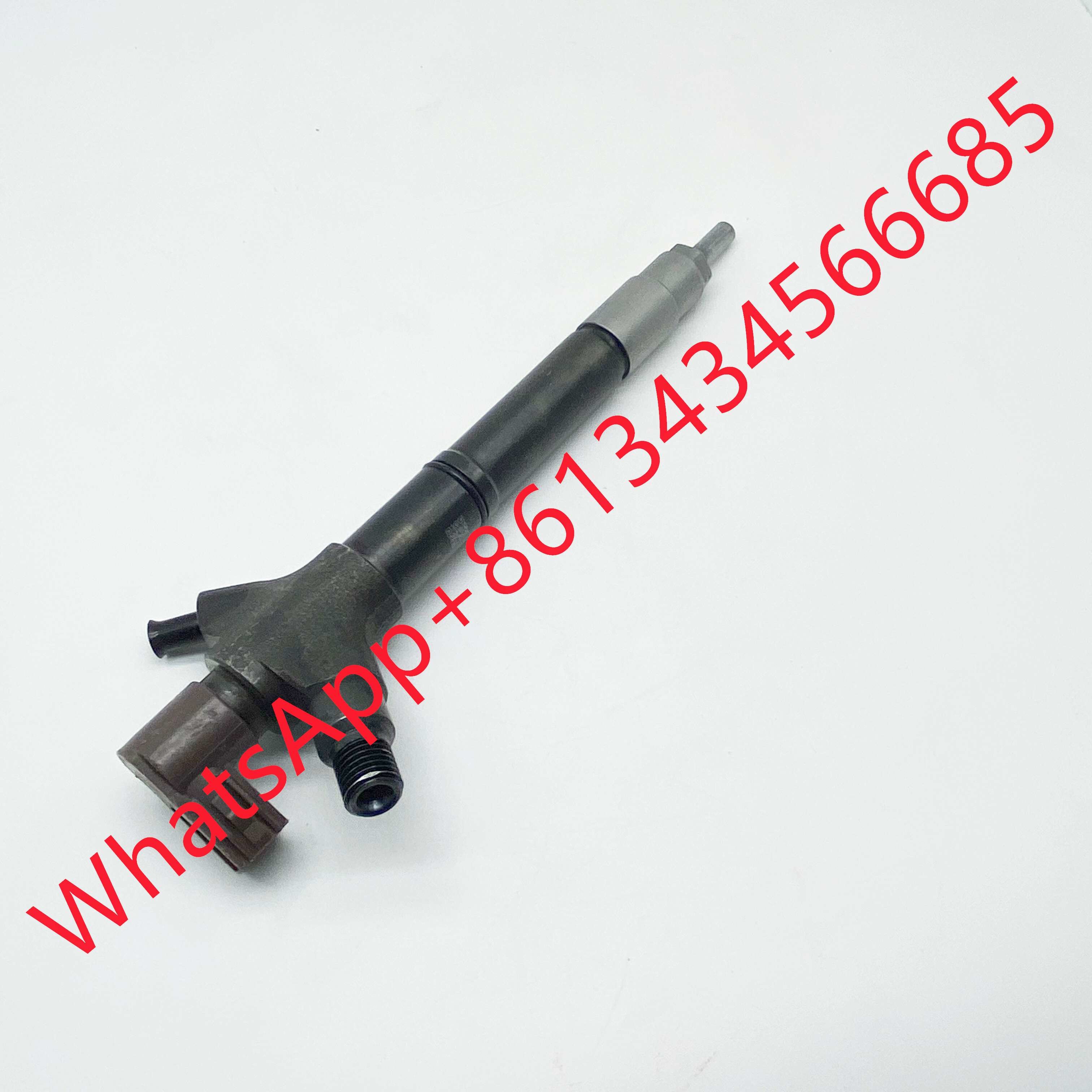 High Quality Diesel Fuel Injector 23670-26060 For TOYOTA AVENSIS RAV4 2AD-FTV