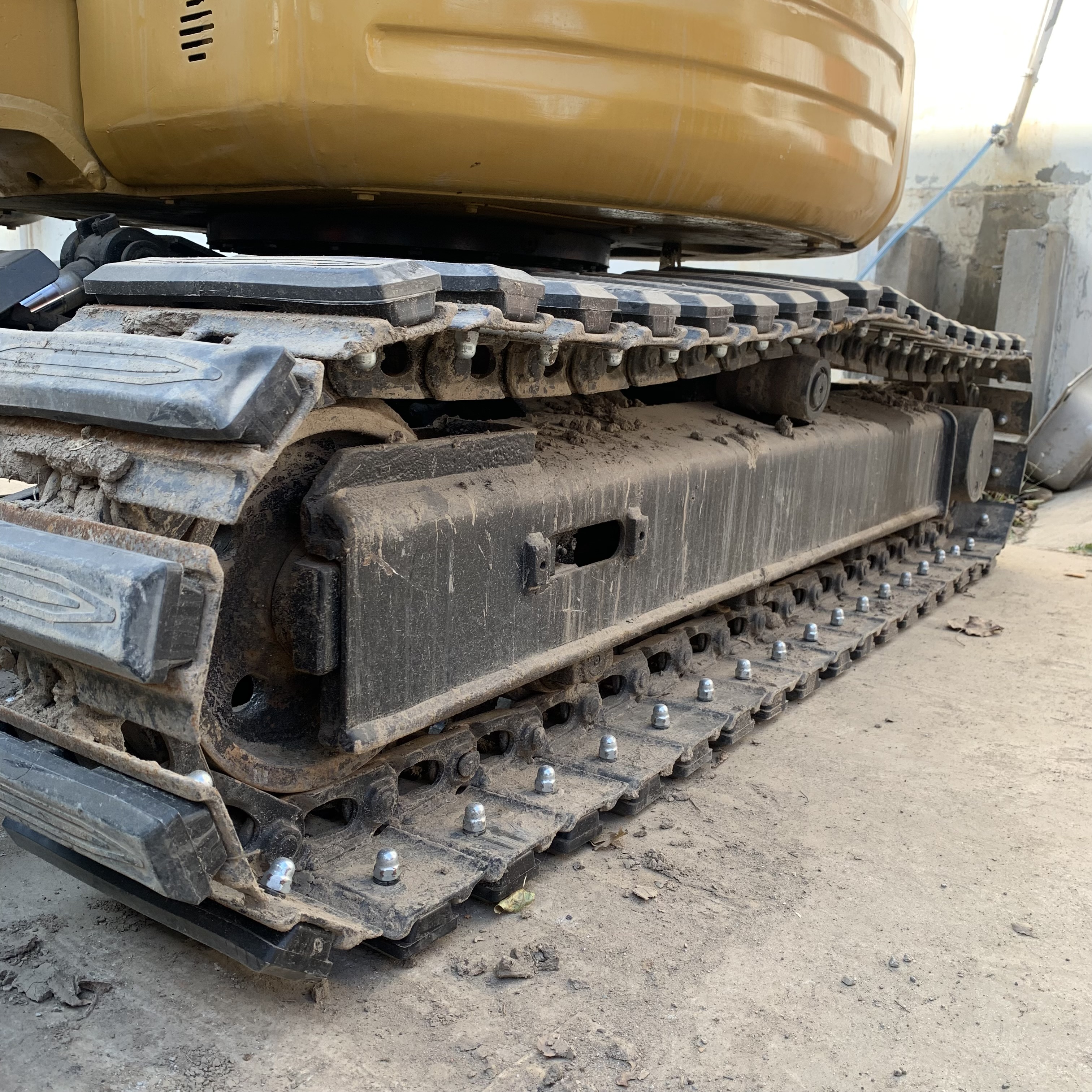 Used caterpillar Mini Excavator CAT303 original unreplaced with 23.6KW Power