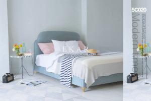 Quality Simple Design Upholstered Wooden Latest Double Hotel Bed wholesale