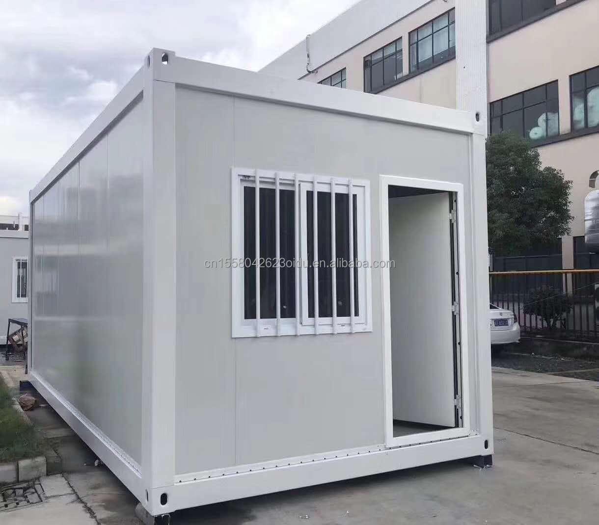 Luxary Prefabricated Container Residential Style Flat Packaging Mobile House with Wooden Appearance Modern Design Style