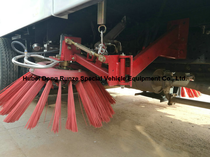 Multifunctional ISUZU Road Cleaning Truck , Vacuum Broom Sweeper Truck