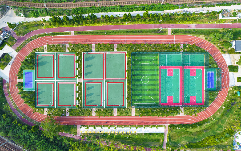 Nontoxic 13mm Thickness Synthetic Sports Flooring Track Waterproof