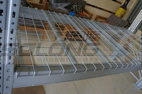 Heavy Duty Supermarket Storage Racks , Pallet Rack Shelving ISO9001 Certificatio