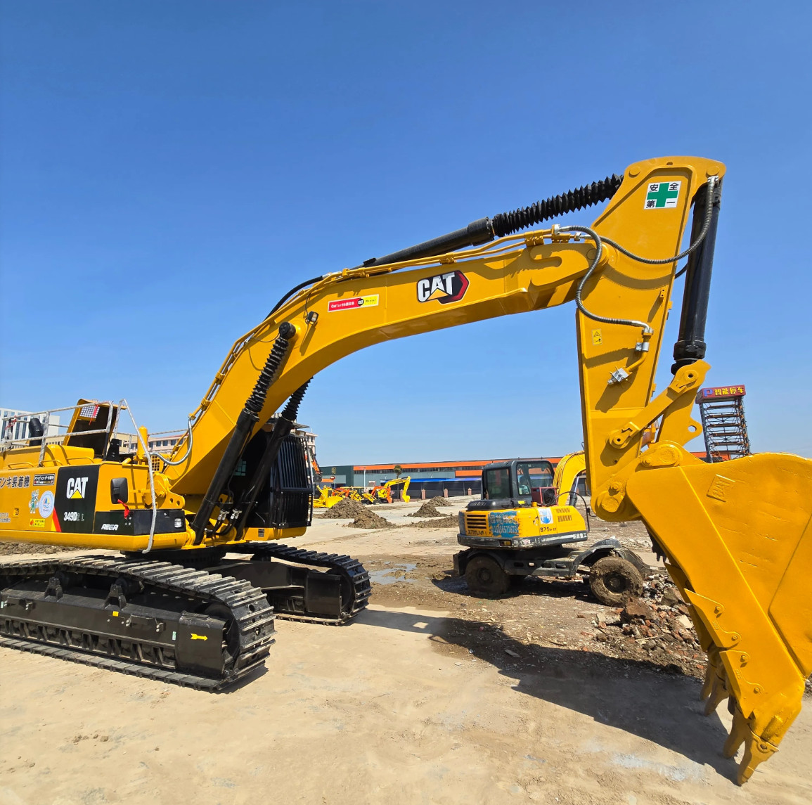 CAT 349D2L Multi Purpose Excavator Low Price Bucket Capacity 3.2 Top Sale