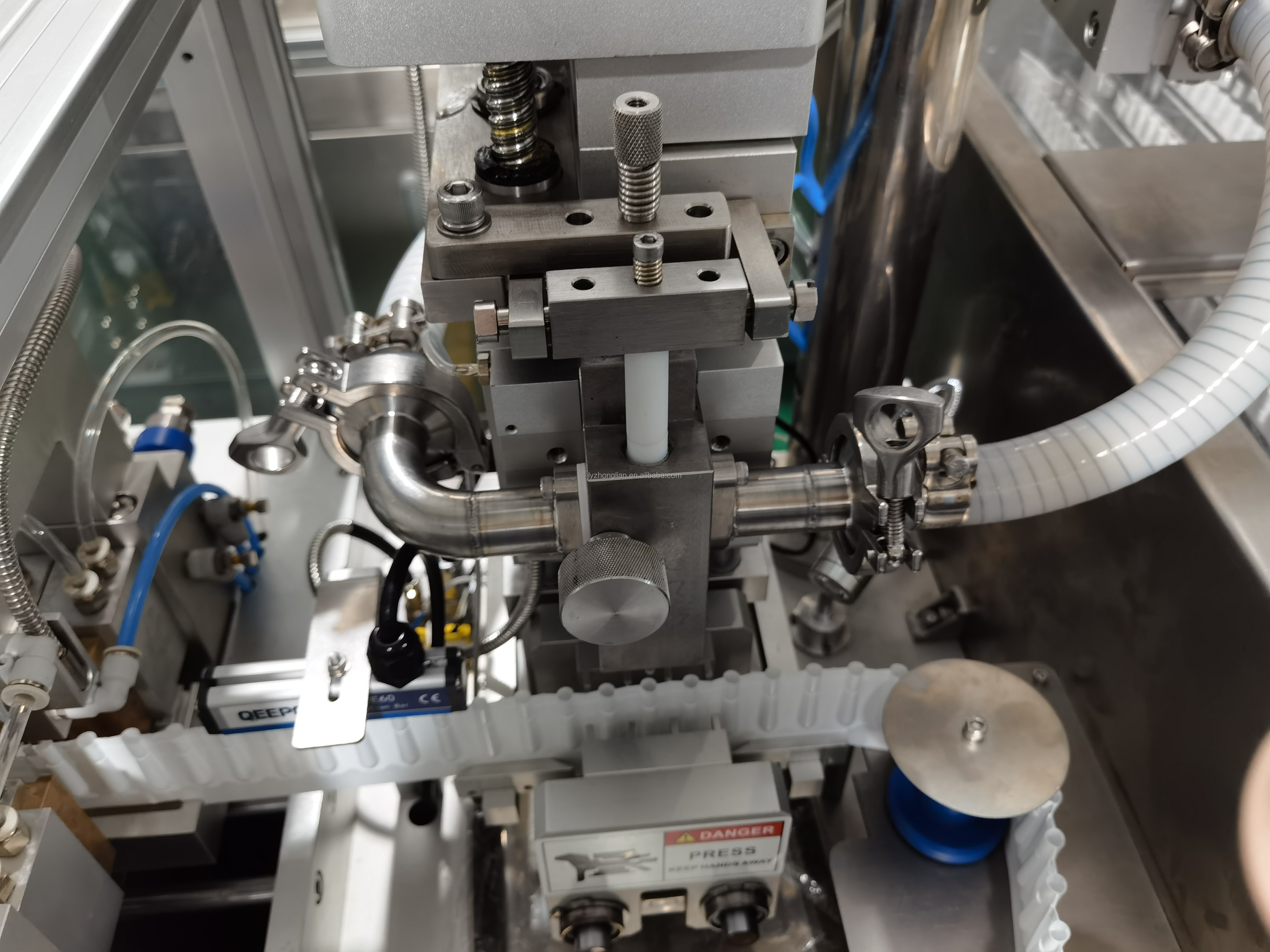 one head glycerin suppositories filling and sealing production line producer