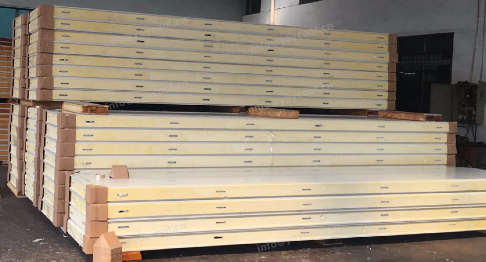 800*1800mm Cold Storage Door Parts Beautiful Appearance Excellent Sealing Insulation Performance