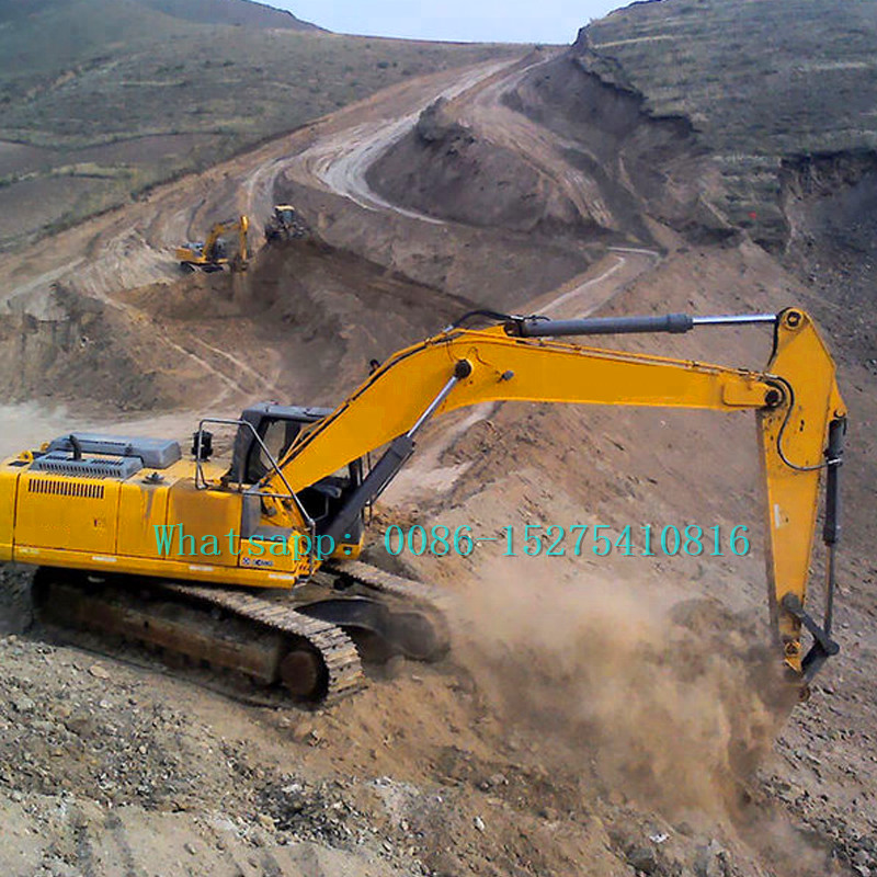 Sturdy XCMG Heavy Earth Moving Machinery With 1.0 M3 Bucket Capacity XE215C