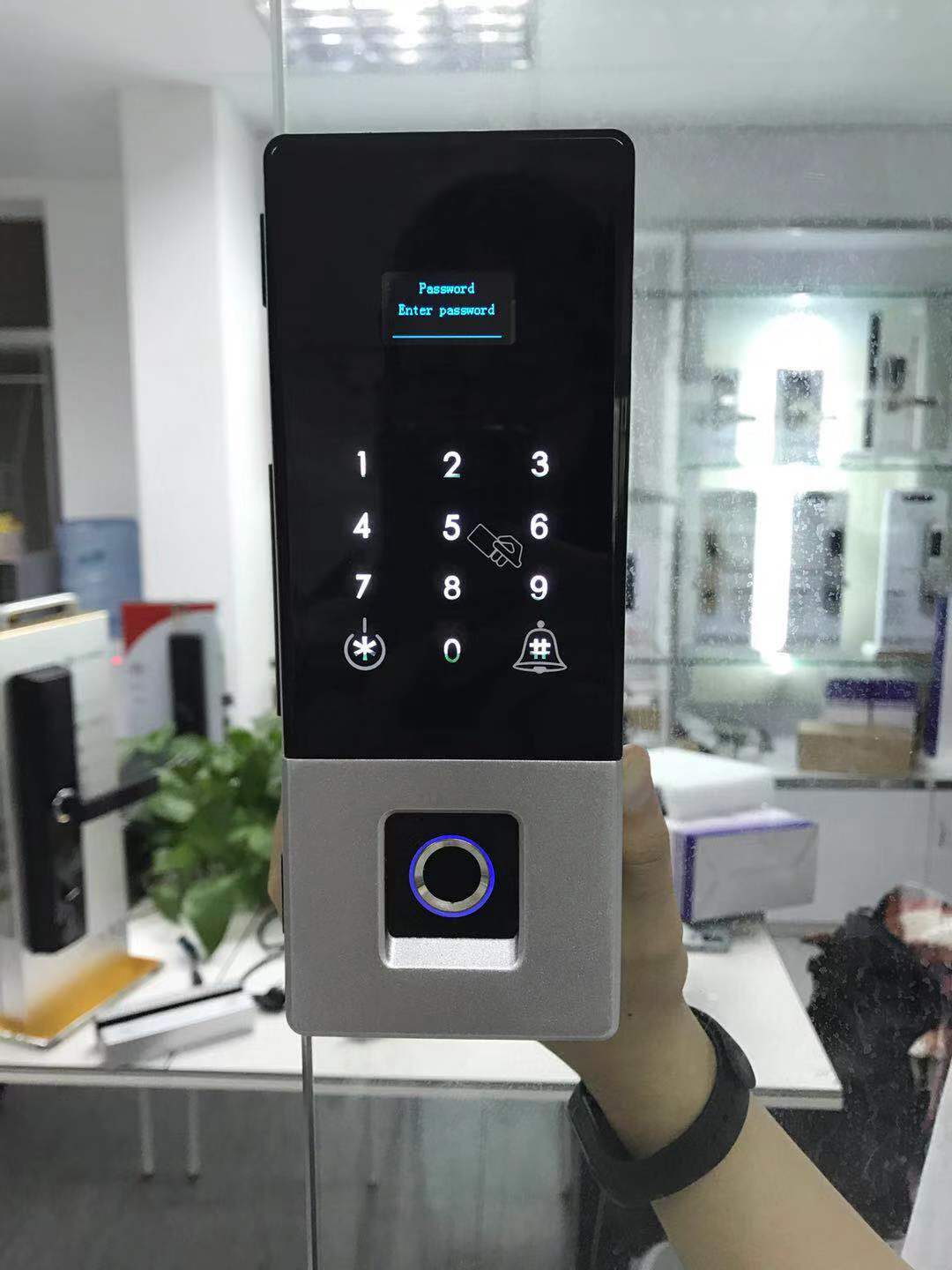 Sliding Mab Glass Electric Door Bottom Patch Lock Black / Silver Color