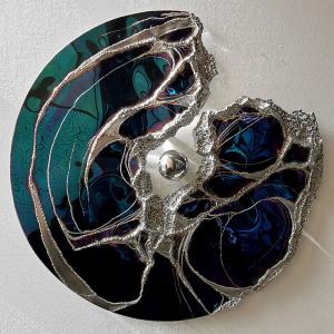 Quality Metal Round Wall Object Mirror Decoration Unique Interior Welding Design wholesale