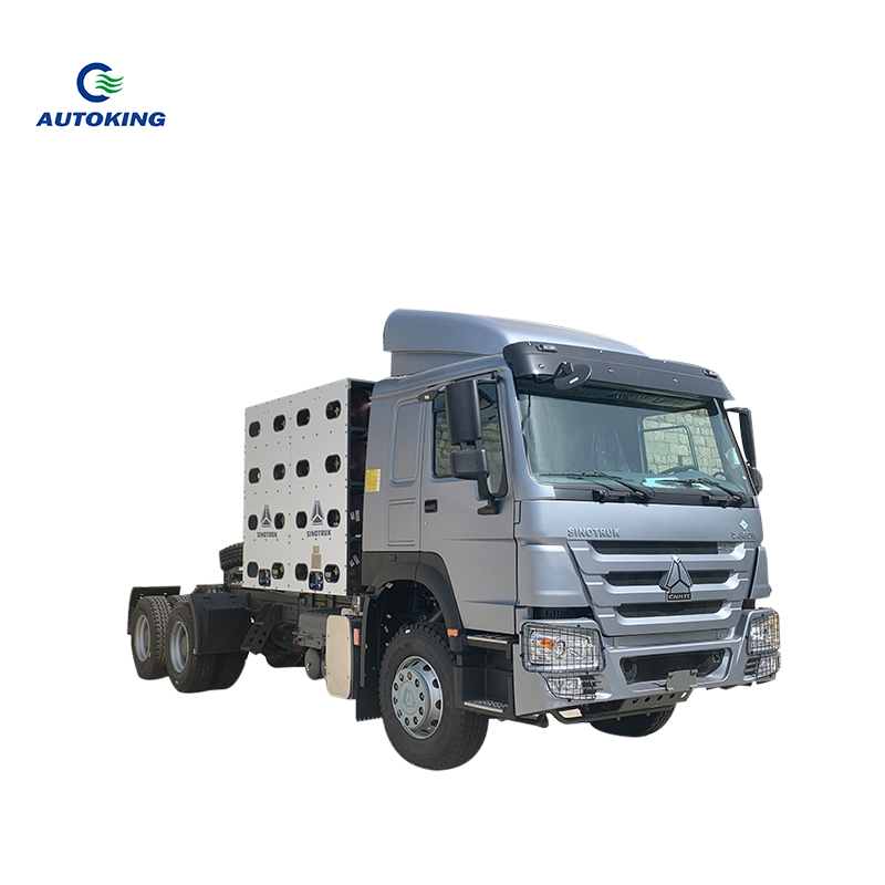 8656 2525 3210 Sinotruk Tractor Head With 8 Forward Gears And Cruise Control