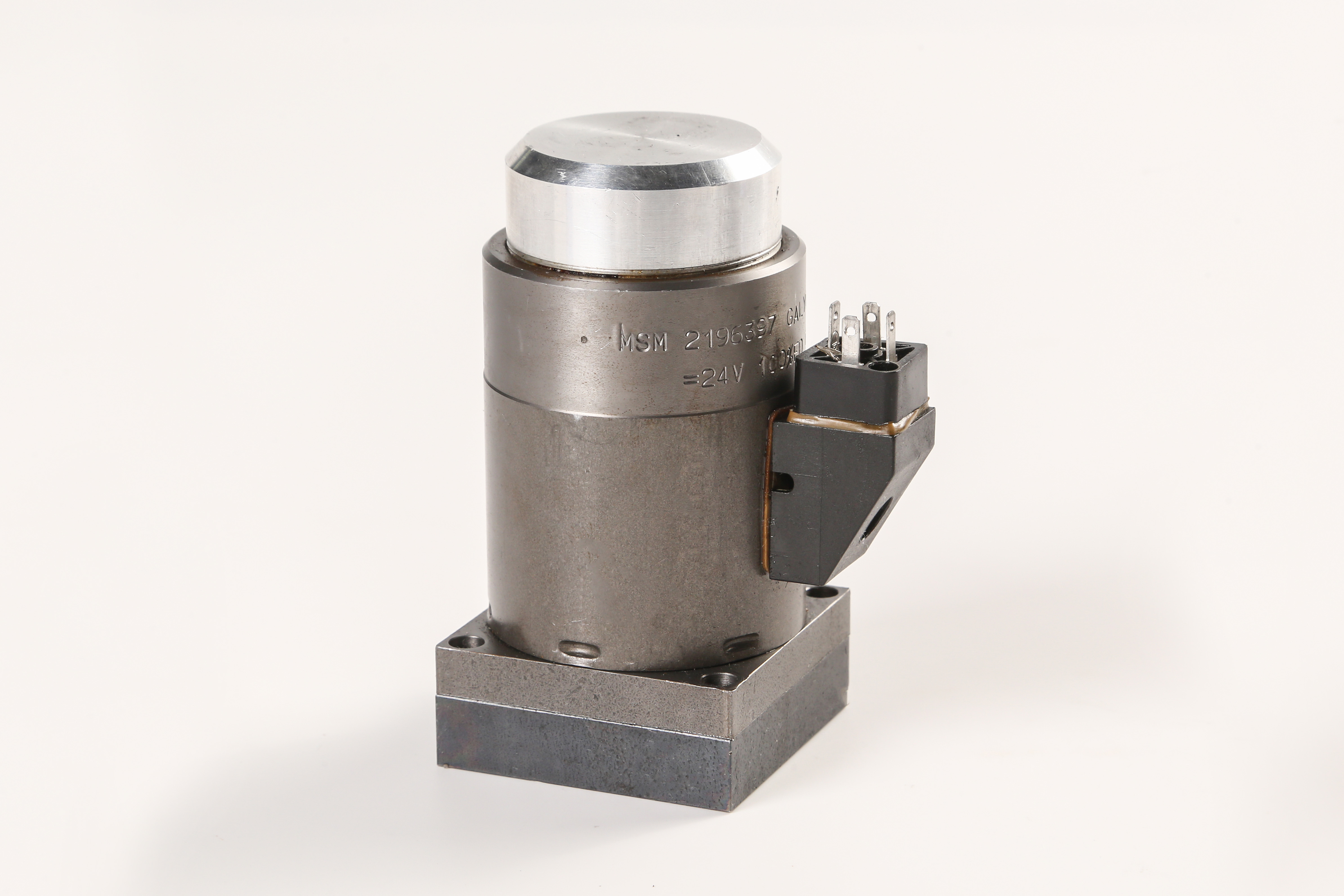 Garment Shops 42V/24V Hydraulic Solenoid Valve for Polar P1 P2 Paper Cutter 2 KG Weight