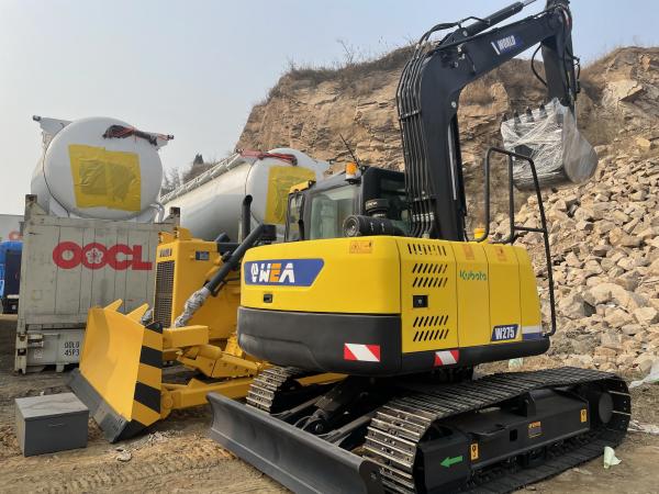 W275 crawler excavtor Reliable PC200 Excavator With Maximum Lifting Height Of
