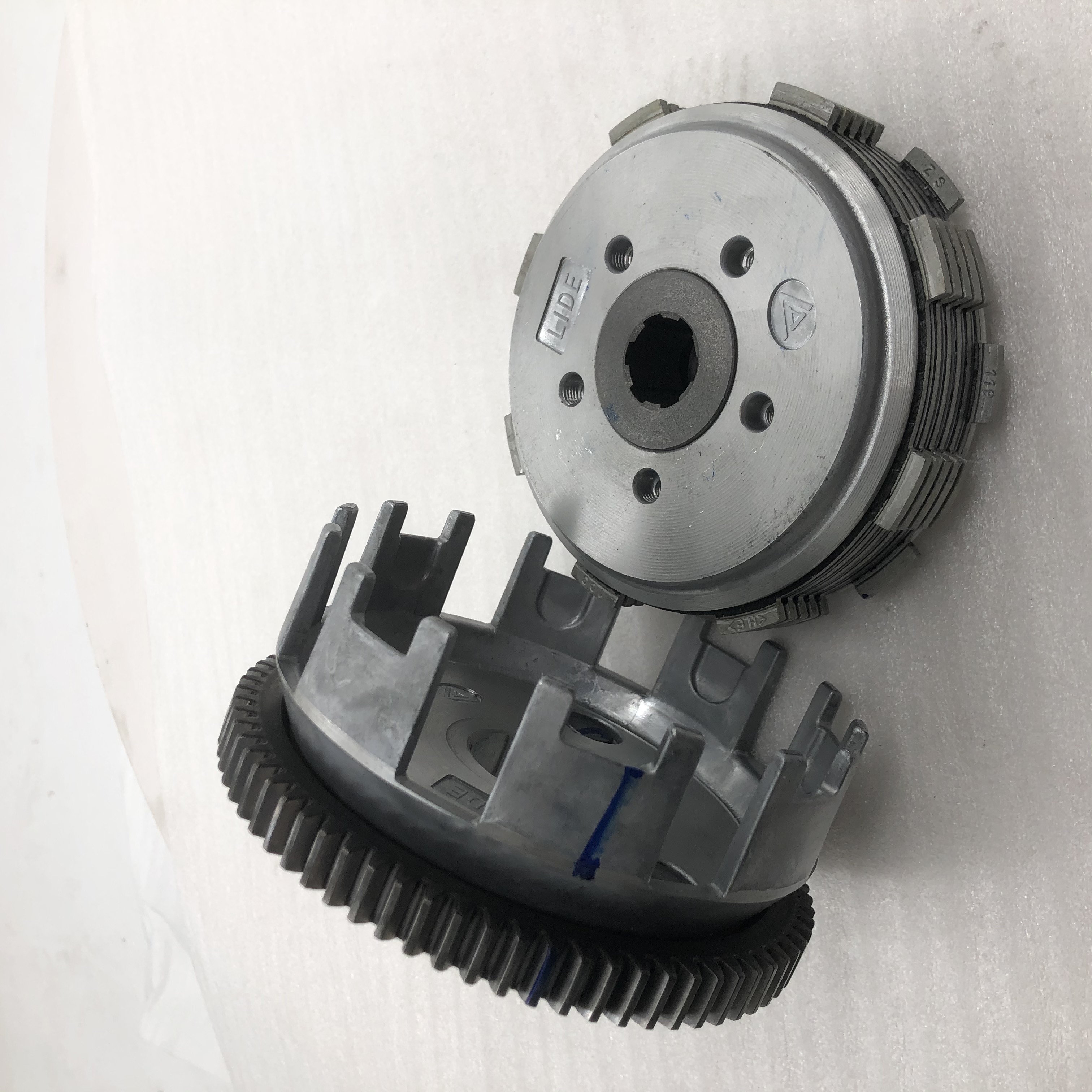 Guaranteed Clutch Assembly for Lifan 200cc Water-Cooled Engine from Dayang Tricycle