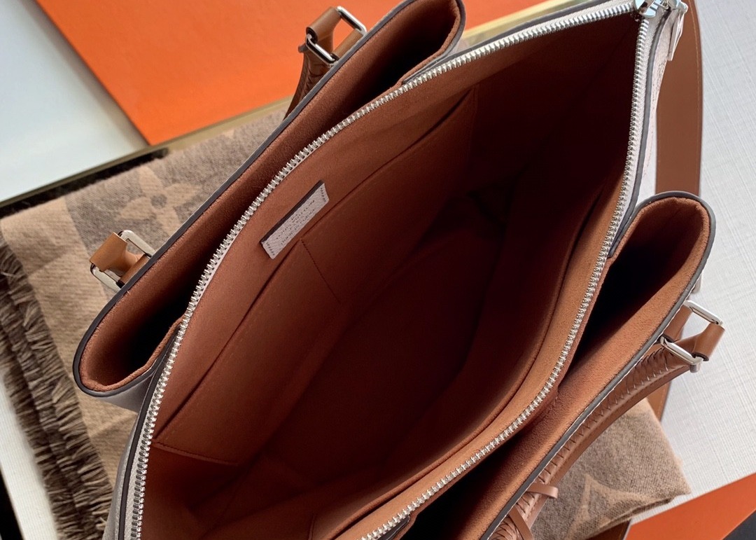 haumea Women fashion handbag genunie cowhide leather cross-body bag Weaving handle double spike pendant bag