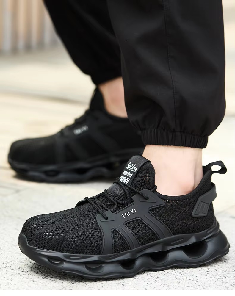 Plastic Toe Anti-Smashing Men's Electrical Safety Shoes With EVA Sole And Kevlar Anti-Stab 6kv Insulated
