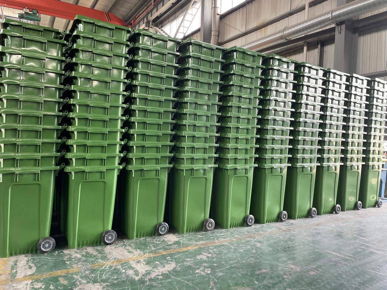 240L Trash Cans With Wheels Recycling And Sanitation Trash Bin 240 Liters