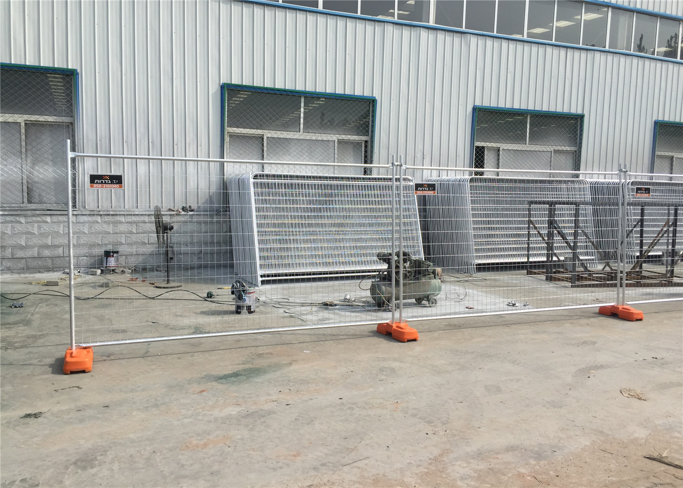 temporary fencing HORBART 38MM fence panels mesh opening 75mmx75mm x 3.00mm/4.00mm diameter HDG 42 microns thick