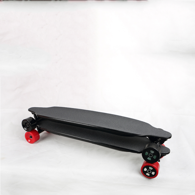 Stable Lightweight Electric Skateboard 36V Lithium Battery No Noise Pollution