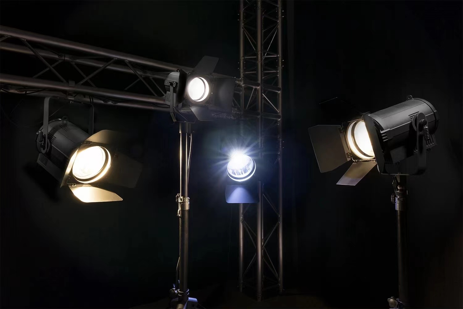 Stage Audience Blinder Cob Led Par Light 300W With Warm White And Cold White
