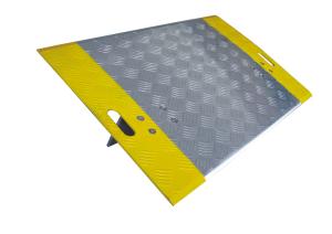 Quality Non Skid High Tractiondock Transition Plates , 4 * 2 Feet Pallet Truck Dock Plate wholesale