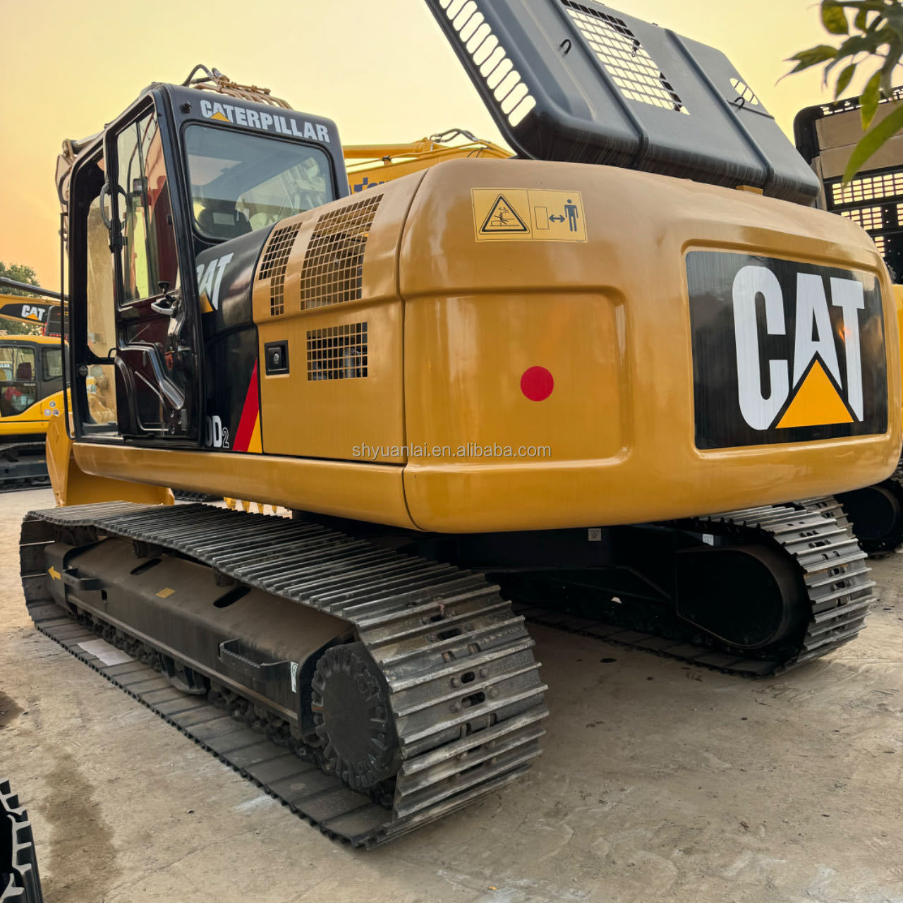 CAT320D2 Original Hydraulic Cylinder Excavator With High Work Efficiency And 103KW