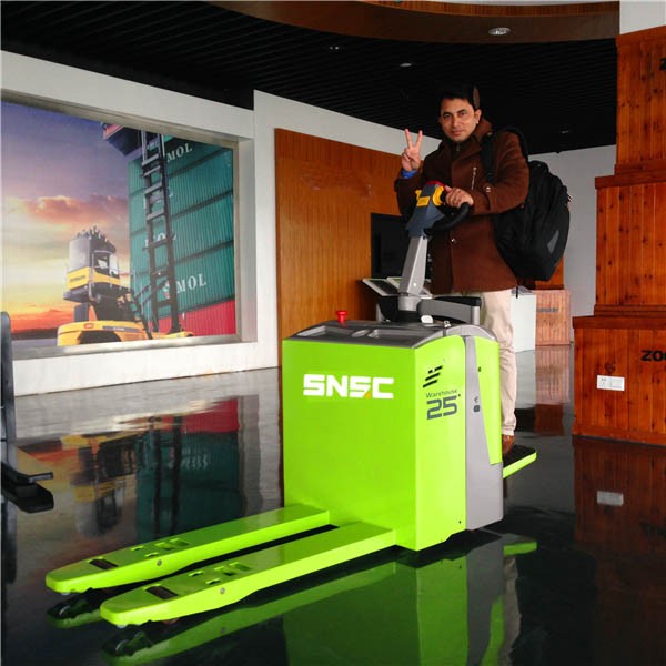 AC Motor Powered SNSC Semi Electric Pallet Truck with Lifting Function and Design