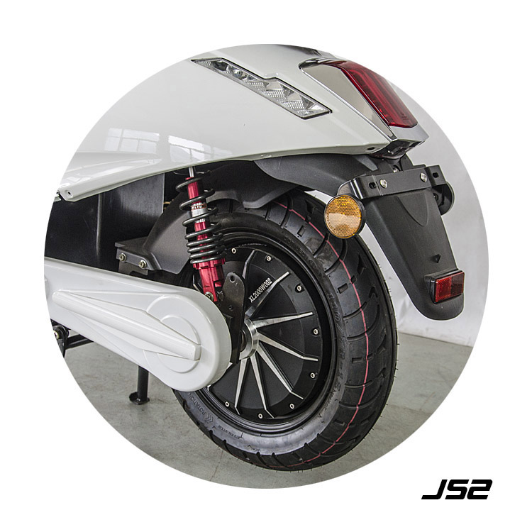 Long-Lasting 60V 20Ah Lithium Battery Electric Scooter 3000W for EEC Certification