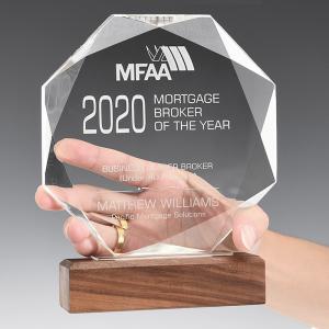 Quality Wooden Base Custom Resin Trophies Personalized Crystal Trophy wholesale