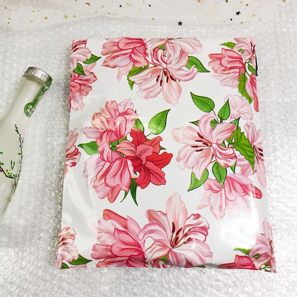 0.06mm Colorful Flowers Custom Poly Mailers With Logo Self Sealing Tear
