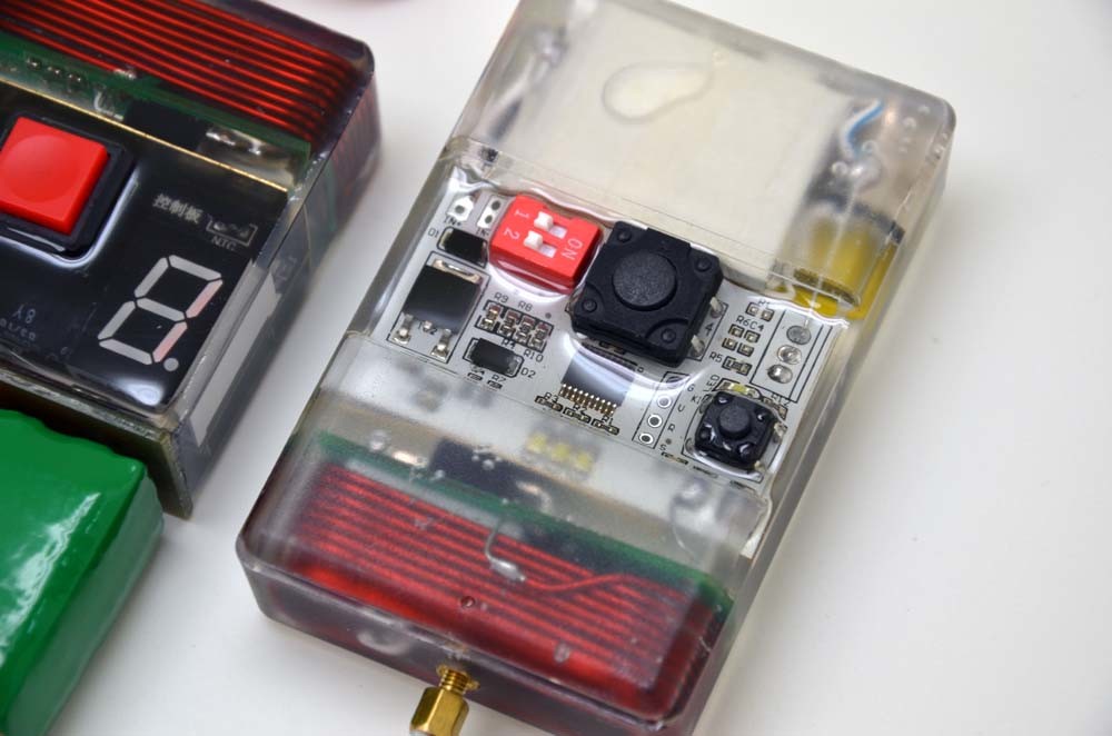 33V 560MHZ UHF VHF Jammer Powerful Emp Generator With Special Charger