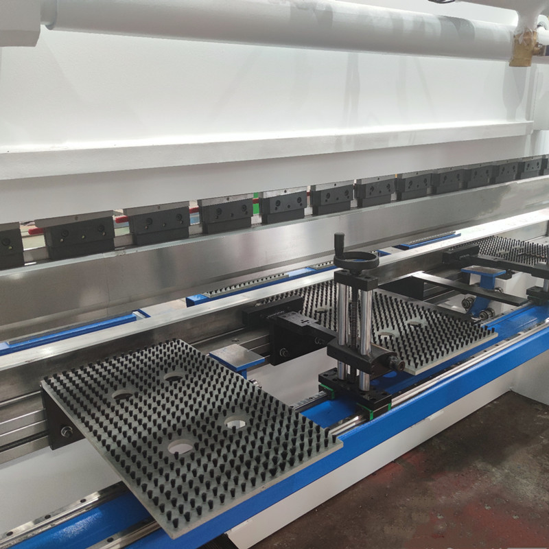 11kw Mini Hydraulic Press Machine Economic 160T 3200mm Digital Press Brake