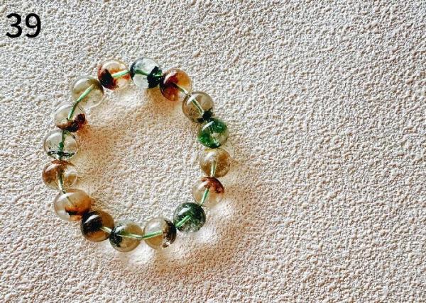 Four seasons ghost crystal Invincible Strong strength Mastering leadership