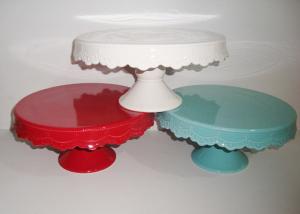 China Stoneware Solid Color Glazed Wedding Cake Stand , Dolomite Birthday Cake Plate on sale