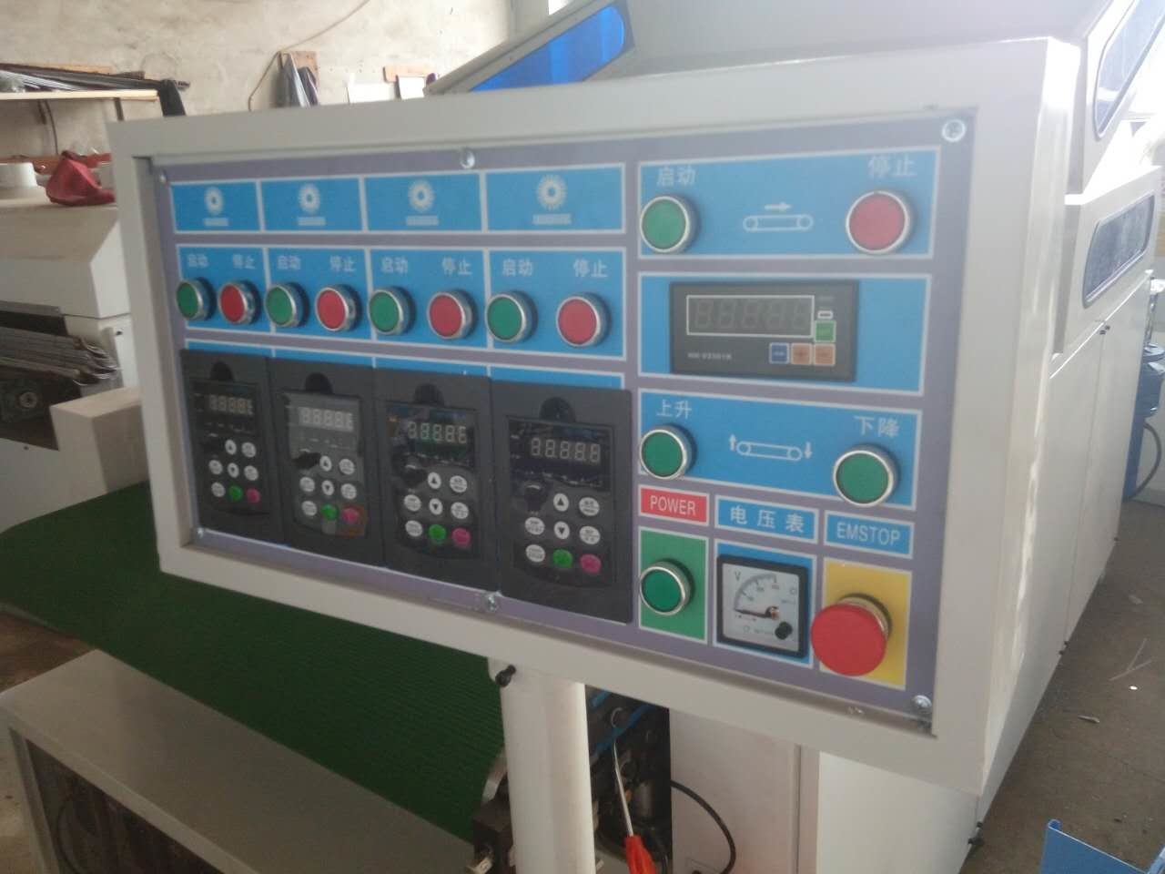 KC1000YP-4R wood sanding machine before or after paint kitchen cabinet MDF board sanding machine
