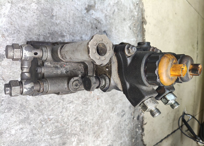 Diesel Engine Used Fuel Injection Pump 6D125 for Excavator PC450-7 15kg Weight