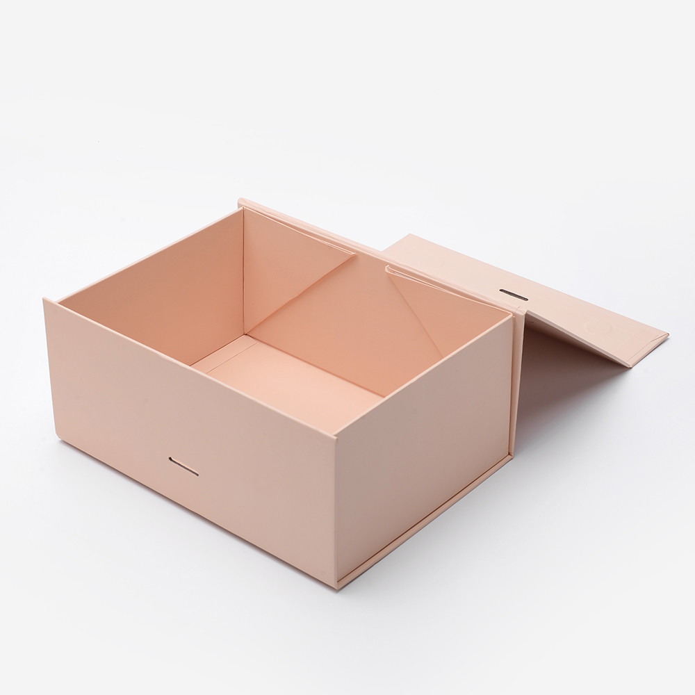 Light Pink Flat Foldable Packaging Box Rigid Customized Design 2mm Thickness