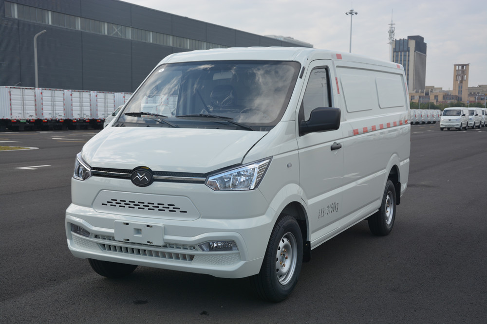 2 Seat Electric Work Van 220km Range High Speed 90Km/H Fully Electric Minivan