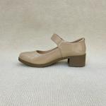 Spring Cream Closed Toe Heels Breathable Nude Thick Heels Luxury