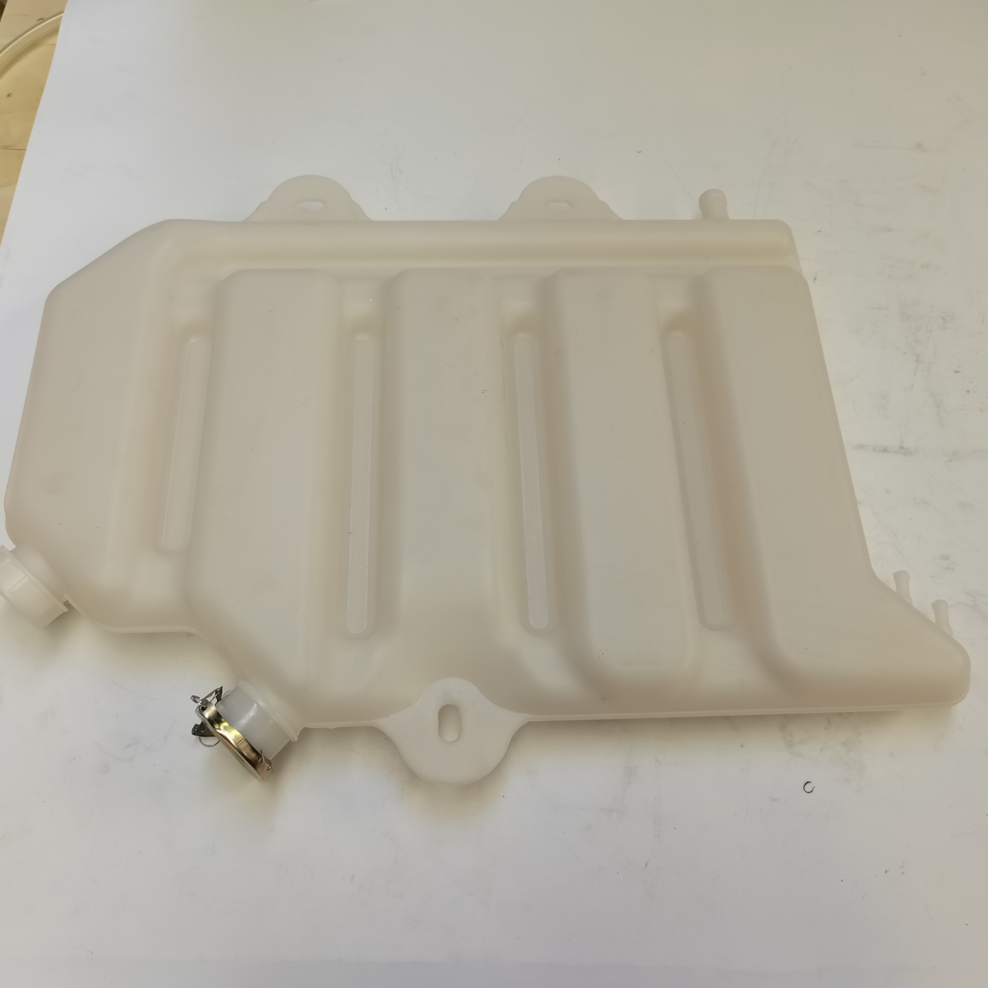 Expansion Tank Auxiliary Water Tank Coolant Pot