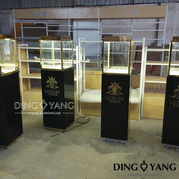Cheap Lockable 450x450x1350mm Museum Display Cabinets for sale