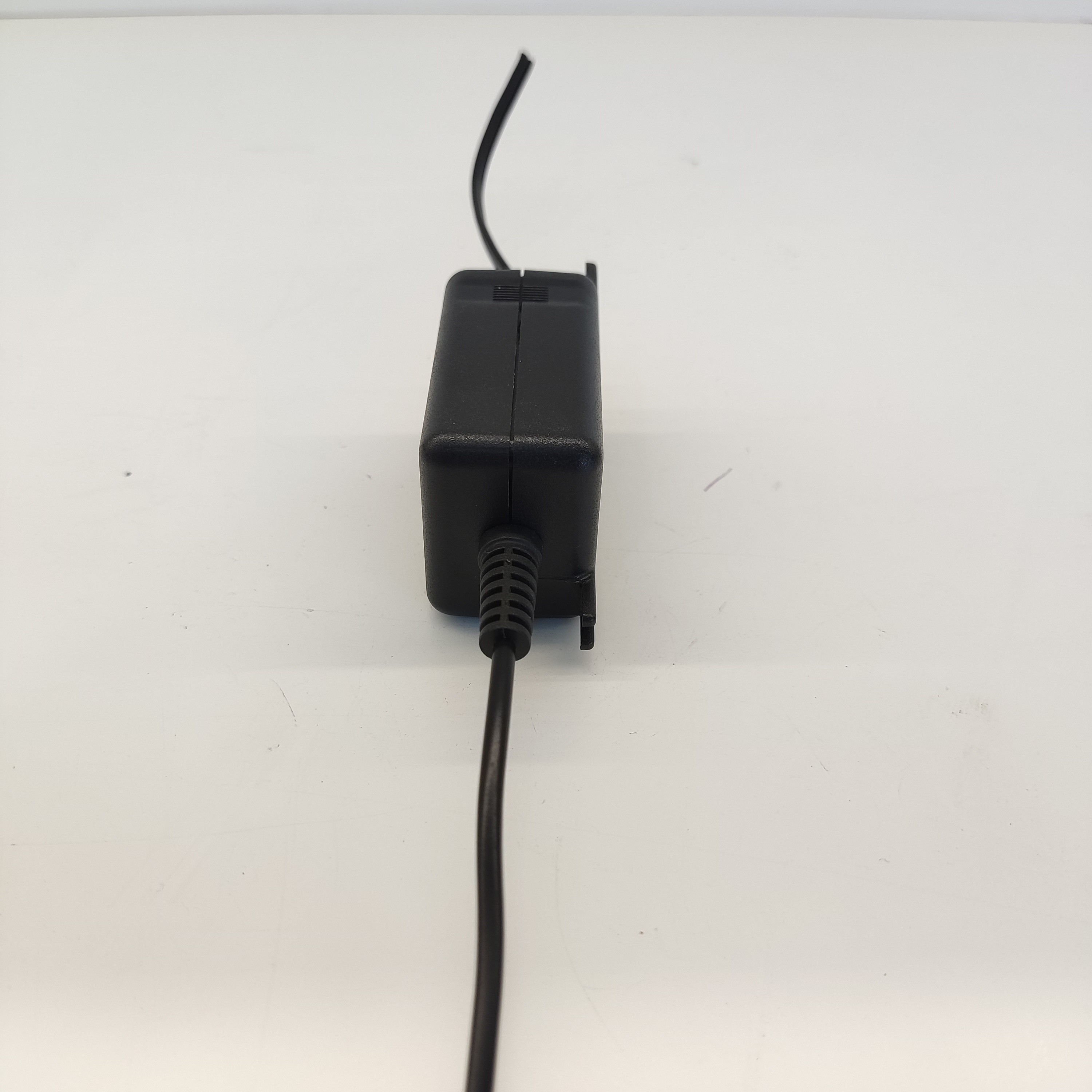 OEM 5V 1A 6W Desktop Power Adapter AC DC With Safety Protection