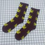 Fashion 420 Lifestyles Mens Sports Socks Street Hip Hop Skateboard Ins Hemp Leaf