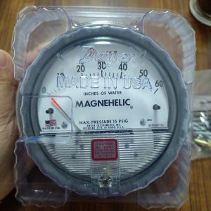 Quality Original Dwyer Series 2000 Differential Pressure Gauge Magnehelic 0-60 Inch wholesale