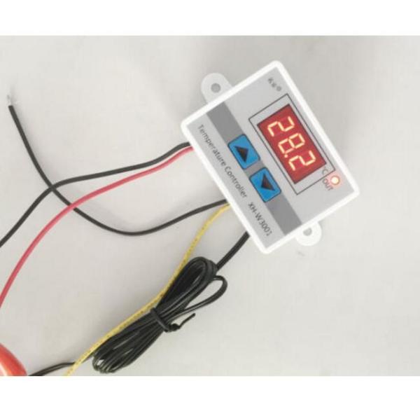 XH-W3001 Digital Control Temperature Microcomputer Thermostat Switch 12V/24V