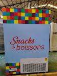 Metal Frame Small Snack Food Vending Machine With Advertising Screen