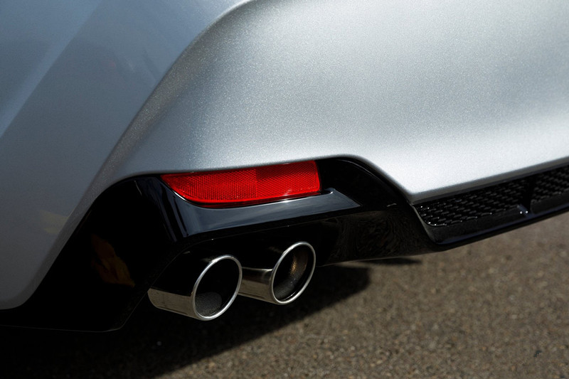 TO-YOTA Avalon 2.0L Petrol Cars with Big Space and Electric Steering System Made